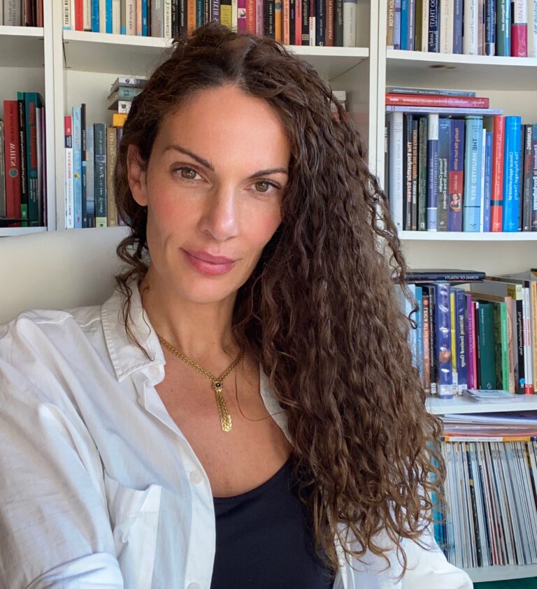 Dr Elisabetta Romani