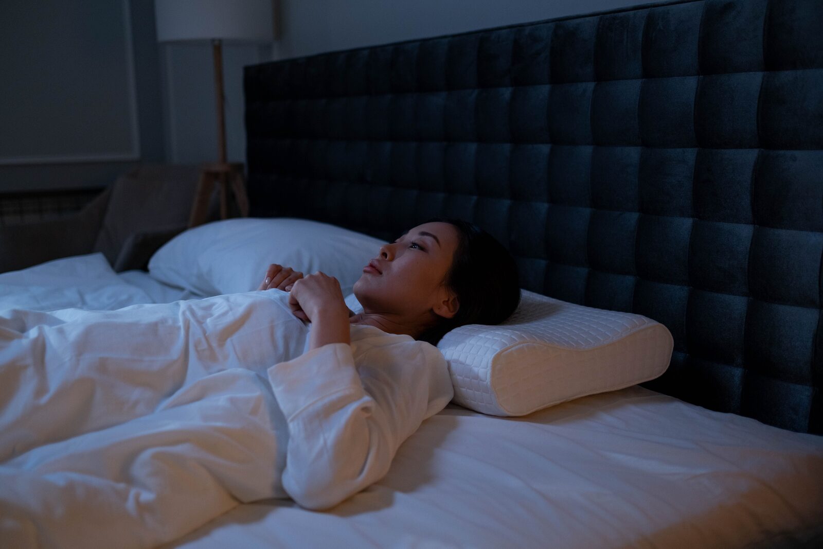 Therapy for Insomnia and Sleep Anxiety: Why You Cannot Sleep and How to Find Real Help