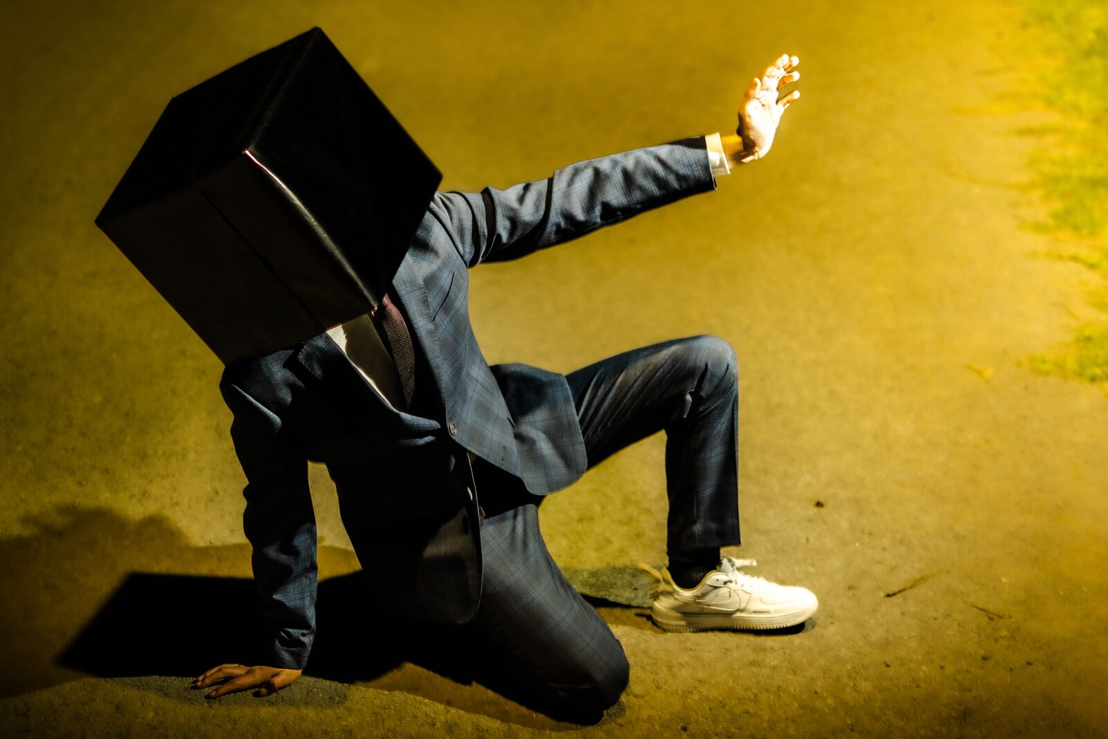 Therapy for Imposter Syndrome: Why High Achievers Struggle to Believe in Themselves and How to Change It
